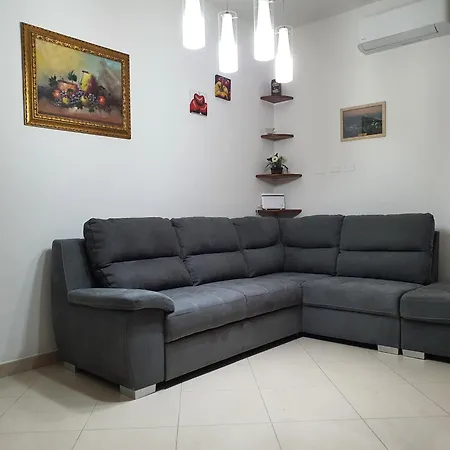 Apartman Inifinity Karla House
