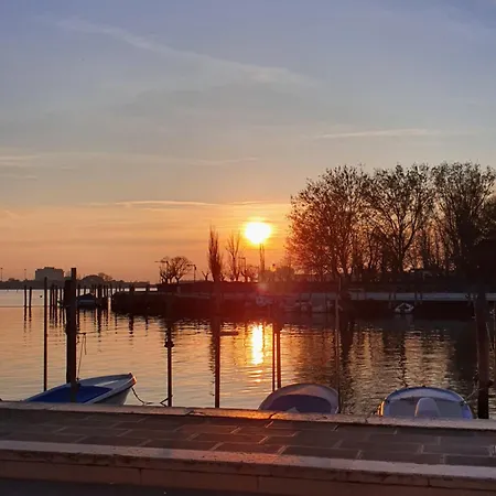 Apartment Inifinity Karla House